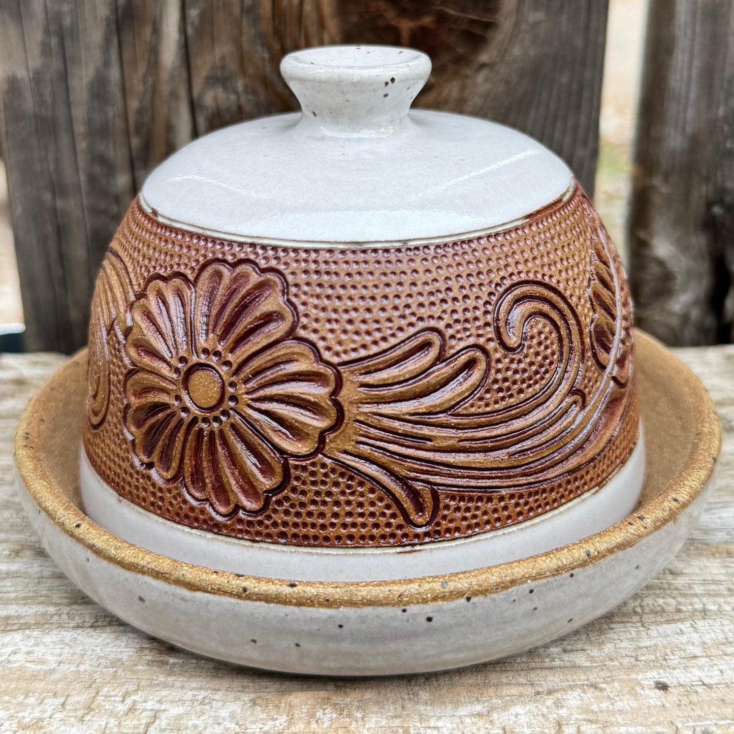 2025 BUTTER DISH #7 - White King Flower