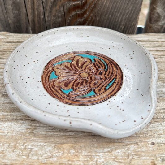 2025 SPOON REST #28 - White & Turquoise Magnolia Patch