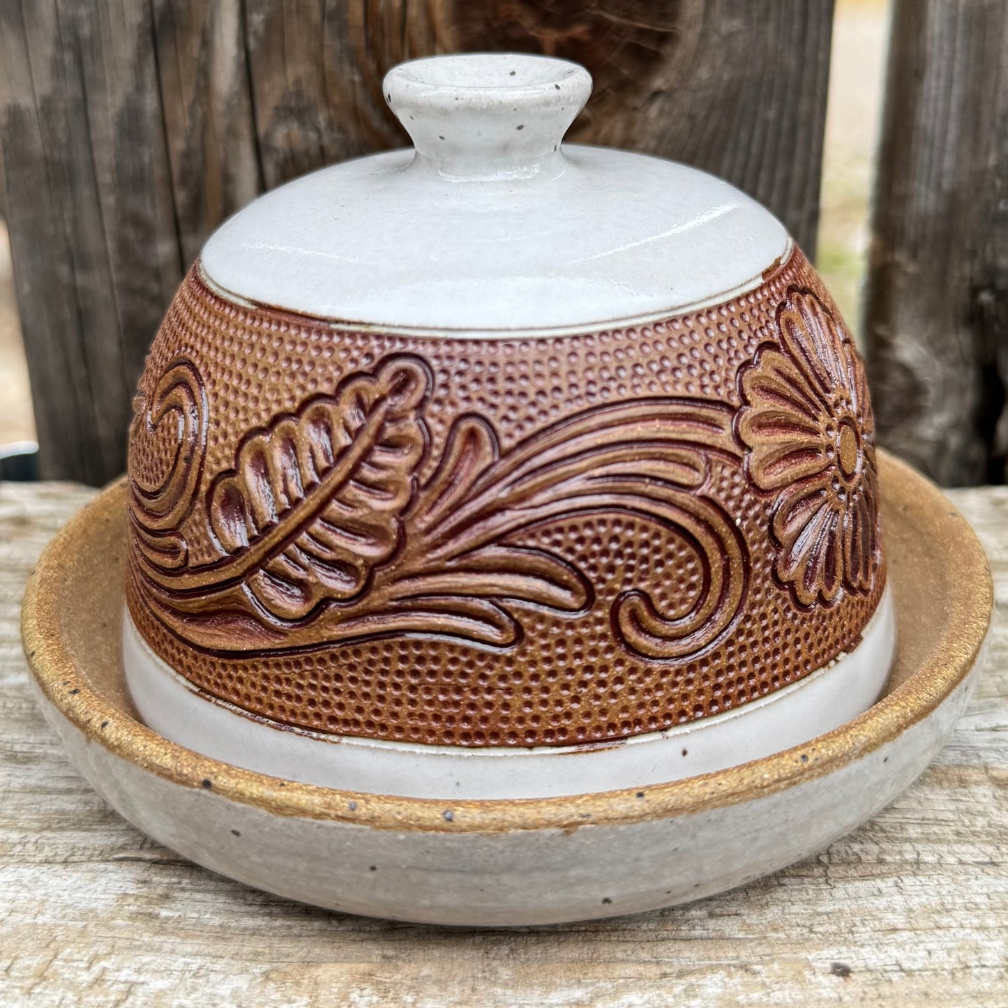 2025 BUTTER DISH #7 - White King Flower